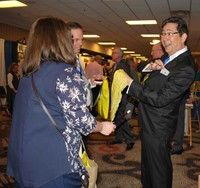 Magician David Hira was back, entertaining board members and others who visited RossTarrant Architects’ booth at the Trade Show.