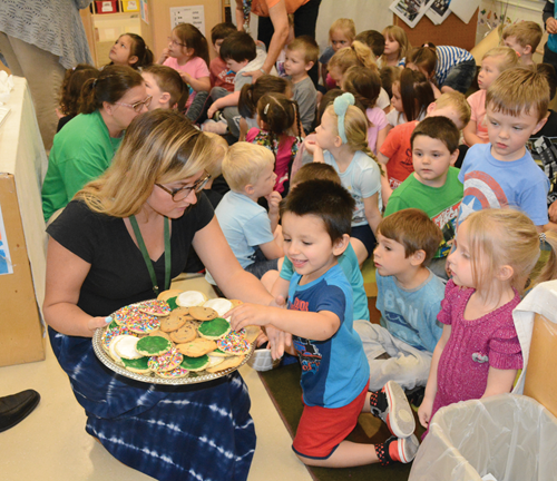 Dayton Independent preschool students enjoyed cookies after the award presentation. The district’s Book a Week program gives each of the district’s preschool and Head Start students a free book a week for 30 weeks.